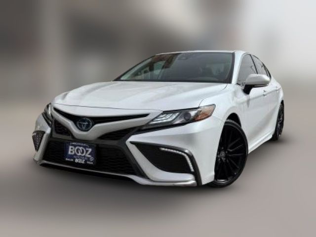 2022 Toyota Camry Hybrid XSE