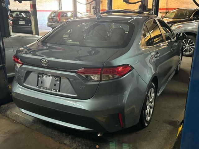 2022 Toyota Corolla LE