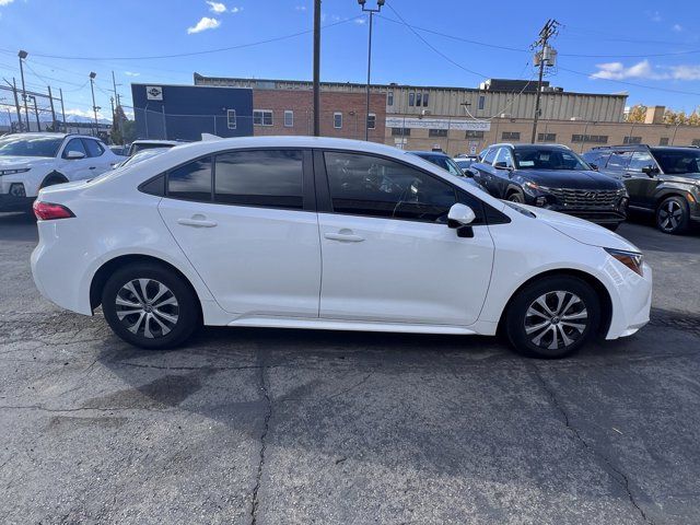 2022 Toyota Corolla Hybrid LE