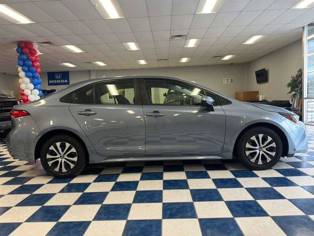 2022 Toyota Corolla Hybrid LE