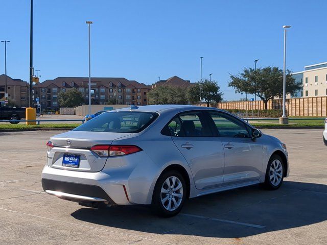 2022 Toyota Corolla LE