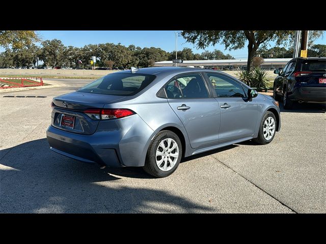 2022 Toyota Corolla LE