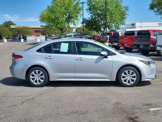 2022 Toyota Corolla LE