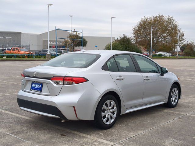 2022 Toyota Corolla LE