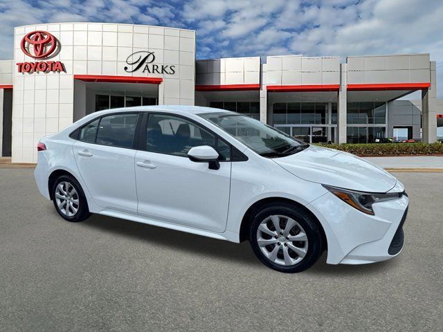 2022 Toyota Corolla LE