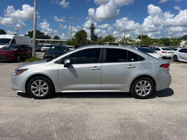 2022 Toyota Corolla LE