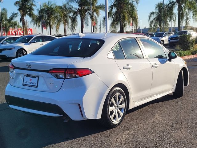 2022 Toyota Corolla LE