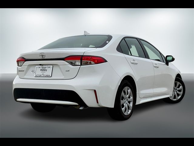 2022 Toyota Corolla LE