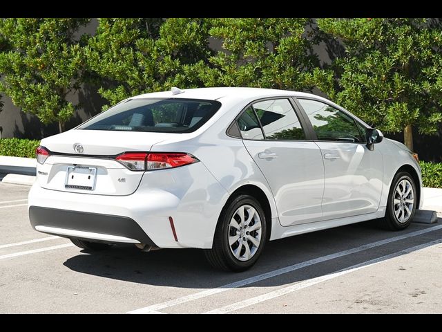2022 Toyota Corolla LE