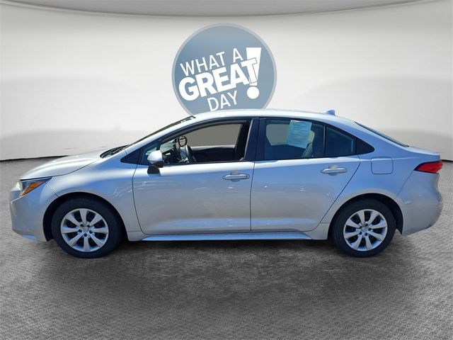 2022 Toyota Corolla LE