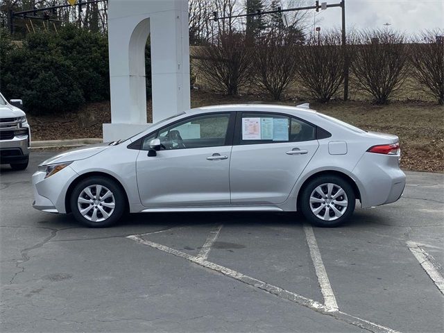 2022 Toyota Corolla LE