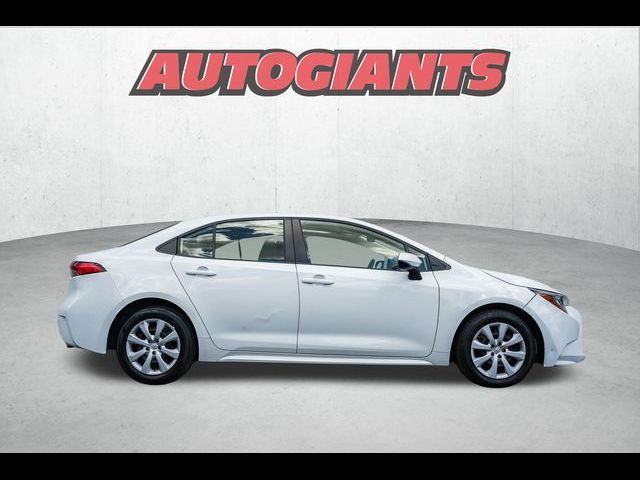 2022 Toyota Corolla LE