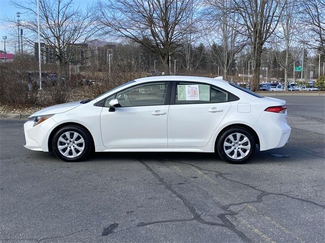 2022 Toyota Corolla LE