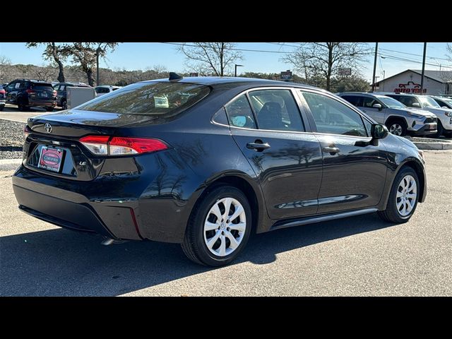 2022 Toyota Corolla LE