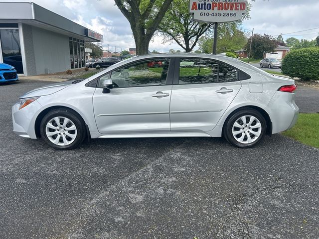 2022 Toyota Corolla LE