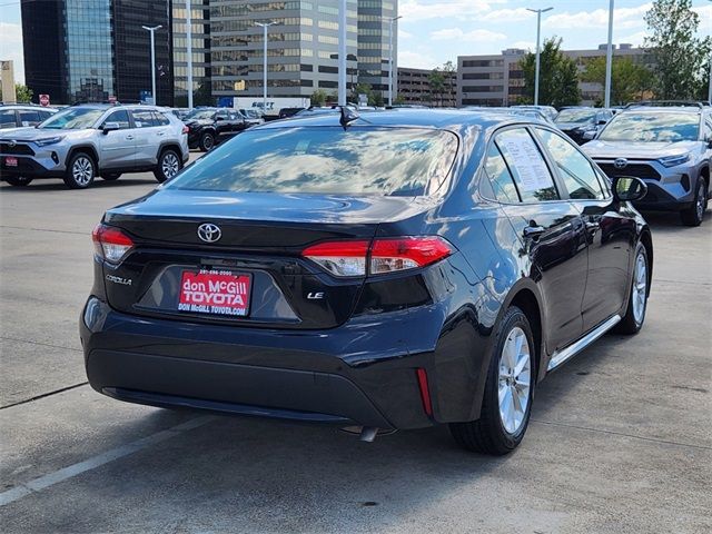 2022 Toyota Corolla LE