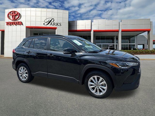 2022 Toyota Corolla Cross LE