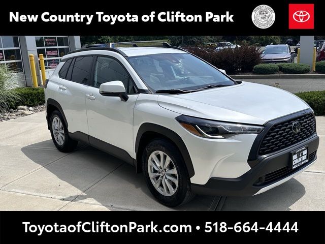 2022 Toyota Corolla Cross LE