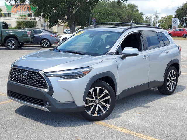 2022 Toyota Corolla Cross XLE