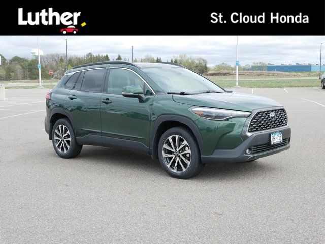 2022 Toyota Corolla Cross XLE