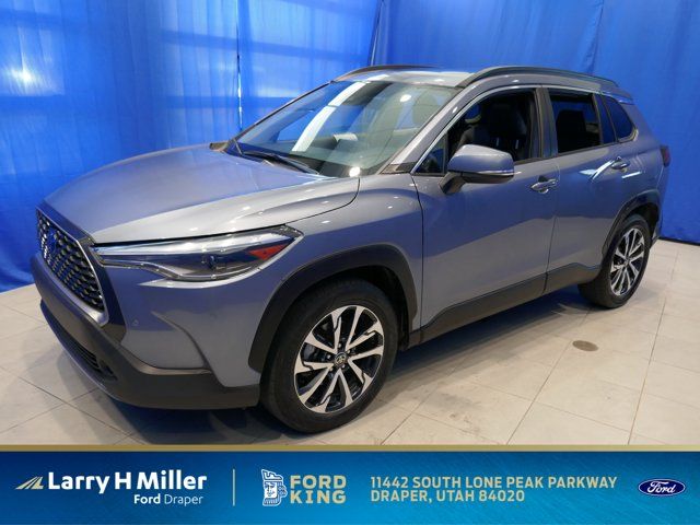 2022 Toyota Corolla Cross XLE