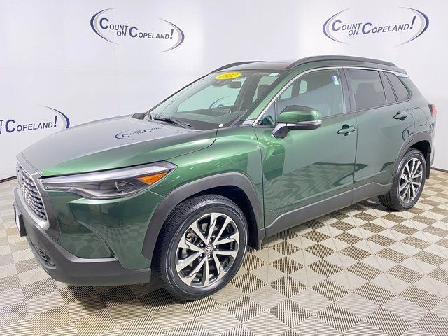 2022 Toyota Corolla Cross XLE