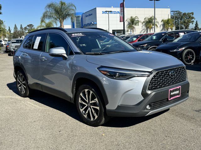 2022 Toyota Corolla Cross XLE