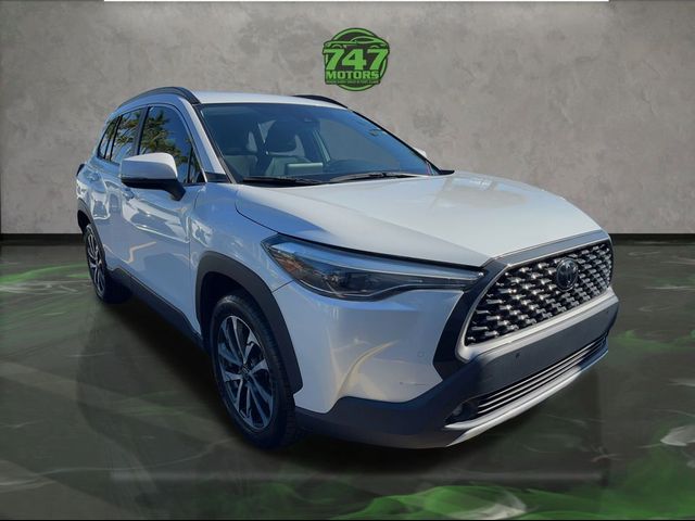 2022 Toyota Corolla Cross XLE