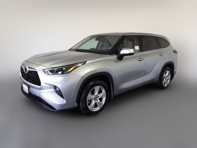 2022 Toyota Highlander LE