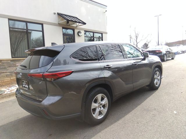 2022 Toyota Highlander LE