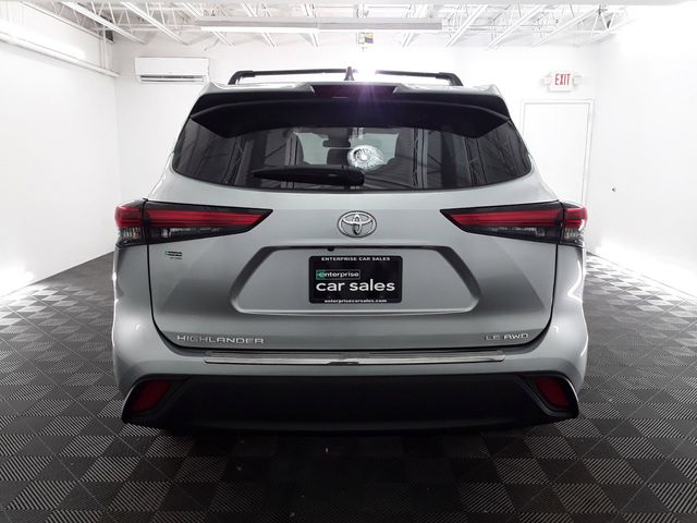 2022 Toyota Highlander LE