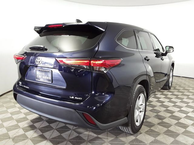 2022 Toyota Highlander LE