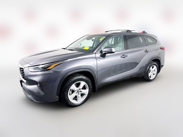 2022 Toyota Highlander LE