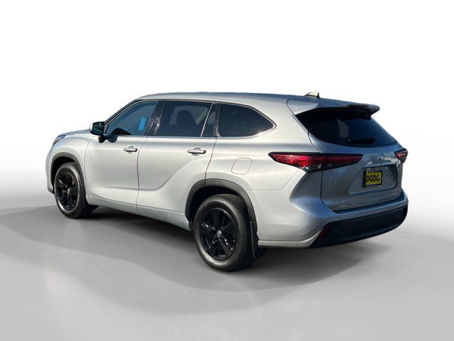 2022 Toyota Highlander LE