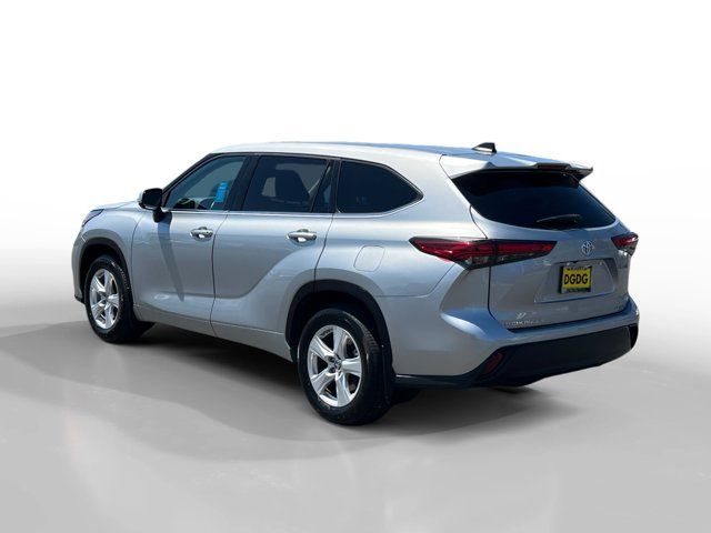 2022 Toyota Highlander LE