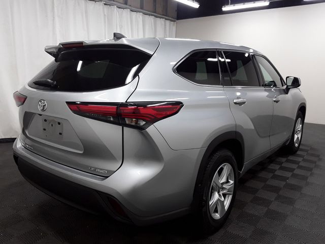 2022 Toyota Highlander LE