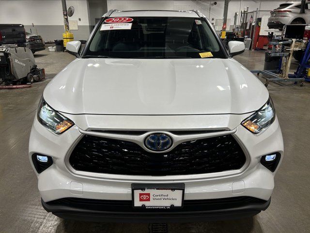 2022 Toyota Highlander Hybrid XLE