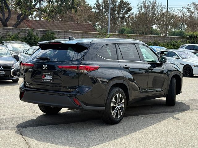 2022 Toyota Highlander XLE