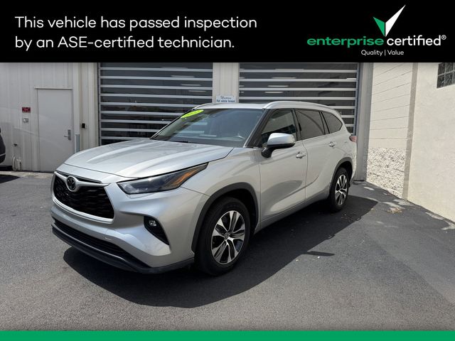 2022 Toyota Highlander XLE