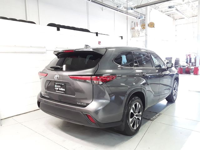 2022 Toyota Highlander XLE