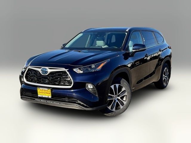 2022 Toyota Highlander Hybrid XLE