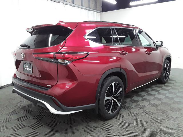 2022 Toyota Highlander XSE