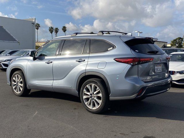 2022 Toyota Highlander Hybrid Limited