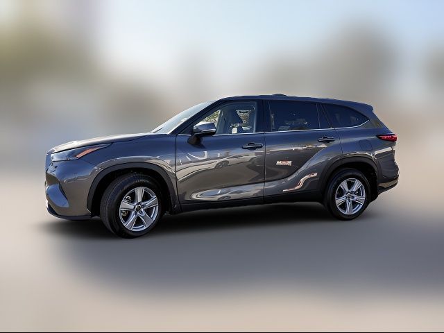 2022 Toyota Highlander LE