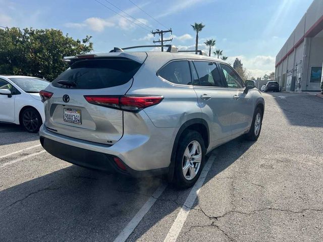 2022 Toyota Highlander LE