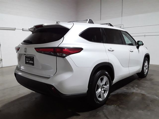 2022 Toyota Highlander LE