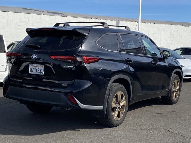 2022 Toyota Highlander Hybrid Bronze Edition