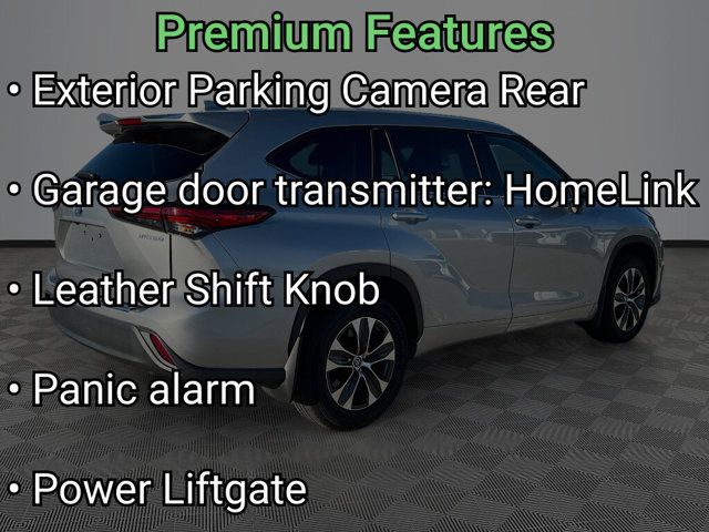 2022 Toyota Highlander Hybrid XLE