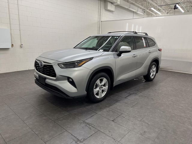 2022 Toyota Highlander Hybrid LE