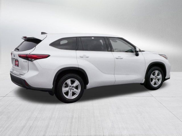 2022 Toyota Highlander Hybrid LE